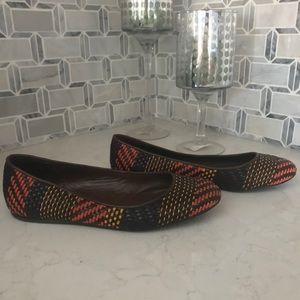 Women’s Burberry Woven Flat sz 40 (fits like 9.5)